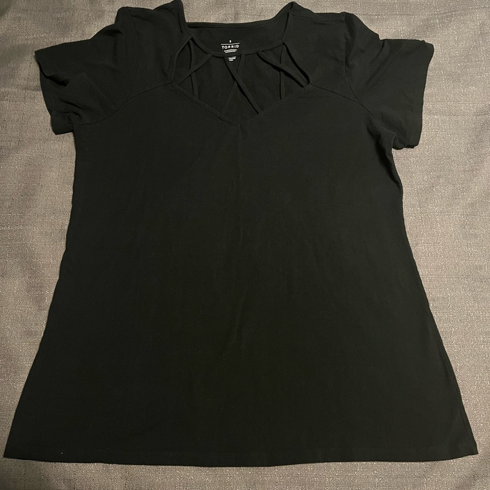 Torrid Black Cage Foxy Tee Size 3